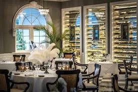 Restoran fine dining di Middlebury Vermont dengan hidangan lezat dan suasana romantis.